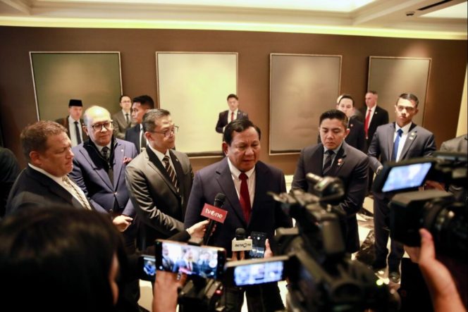 
					Presiden Prabowo Subianto dalam keterangannya kepada awak media usai pertemuan dengan Menteri Pertahanan Amerika Serikat, Lloyd Austin, Rabu (13/11/2024). (Foto: BPMI Setpres/Aldoni)