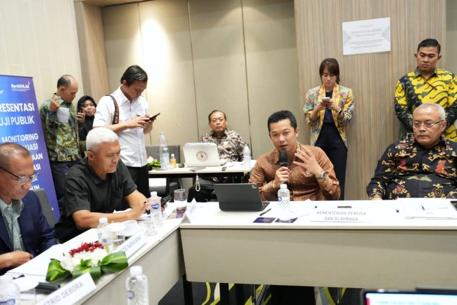 
					Wakil Menteri Pemuda dan Olahraga Republik Indonesia (Wamenpora RI) Taufik Hidayat mewakili Menpora Dito Ariotedjo, menyampaikan komitmen, kebijakan dan program di lingkungan Kementerian Pemuda dan Olahraga Republik Indonesia (Kemenpora RI) sebagai upaya penyelenggaraan Keterbukaan Informasi Publik.(foto:herry/kemenpora.go.id)