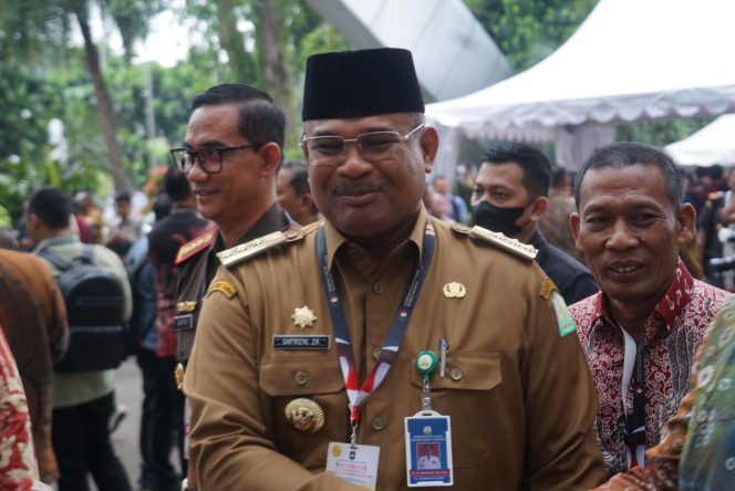 
					Pj. Gubernur Aceh, Dr. Safrizal, ZA. M. Si bersama Ketua DPR Aceh, Zulfadli menghadiri rapat Koordinasi Nasional (Rakornas) penyelenggara pemerintah daerah yang dibuka oleh Presiden Republik Indonesia, Prabowo Subianto di Sentul Internasional Convention Center (SICC) Sentul, Jawa Barat, Kamis, 7 November 2024. Foto: Ist