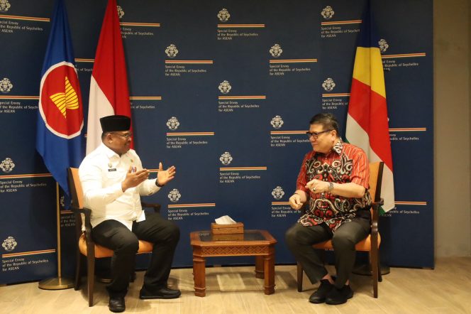 
					Pj Gubernur Aceh Dr H Safrizal ZA, M.Si ke Kedubes Syechelles untuk ASEAN di Menteng, Jakarta Pusat, Rabu, 13 November 2024. Foto: Ist