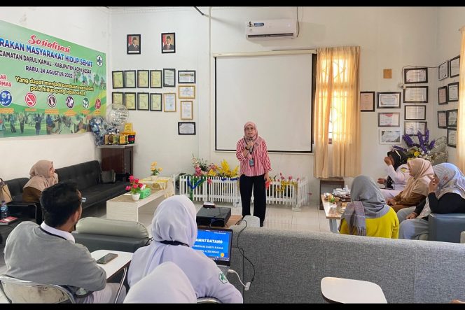 
					Tim dari Kementrian Kesehatan RI Bidang Takelmas Mutu Fasyankes sedang memberikan arahan dan bimbingan tentang program POCQI, di Aula PKM Darul Kamal, Aceh Besar, Senin (18/11/2024). FOTO/MC ACEH BESAR 