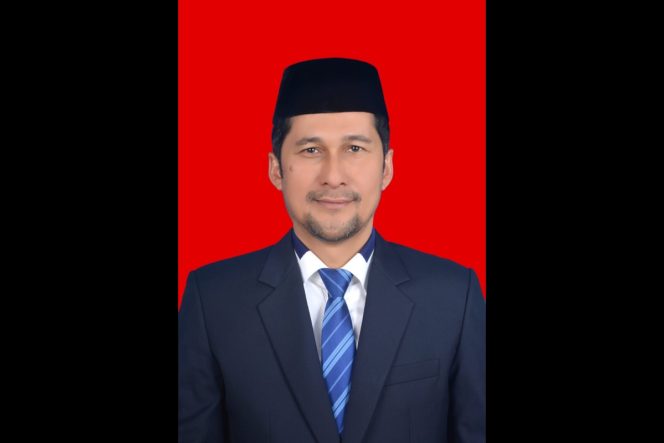 
					Kepala Biro Pemerintahan dan Otonomi Daerah Sekretariat Daerah Aceh, Drs. Syakir, M.Si., yang juga menjabat sebagai Pelaksana Harian Asisten Pemerintahan, Keistimewaan Aceh, dan Kesejahteraan Rakyat Sekda Aceh, pada Rabu (22/1/2025).