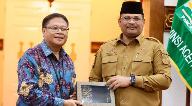 Penjabat Gubernur Aceh, Dr. H. Safrizal ZA, M.Si, menerima silaturahmi Kepala Perwakilan BI Provinsi Aceh dan rombongan, di Pendopo Gubernur Aceh, Selasa, 21 Januari 2025.